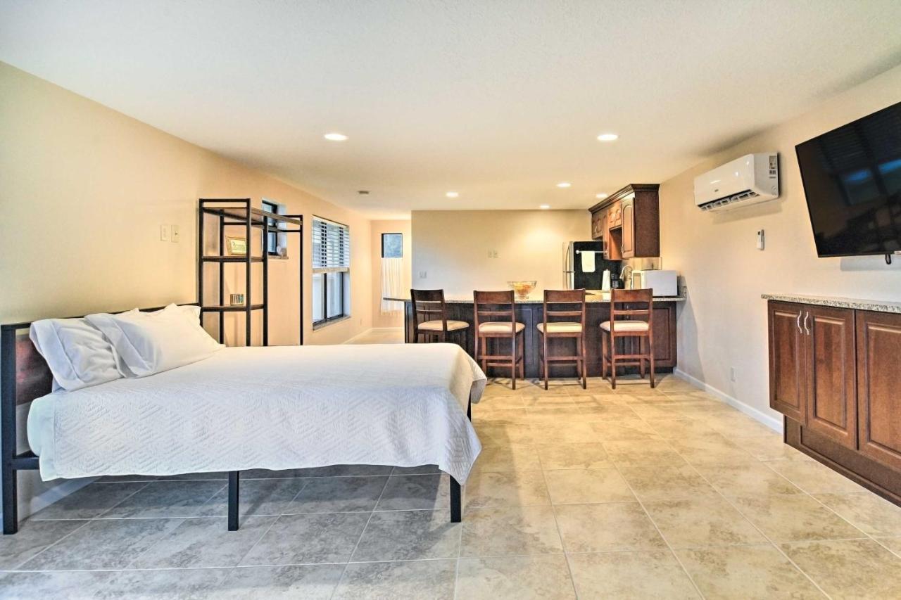 Sleek Largo Studio With Pond Less Than 7 Mi To Beach! Exterior photo