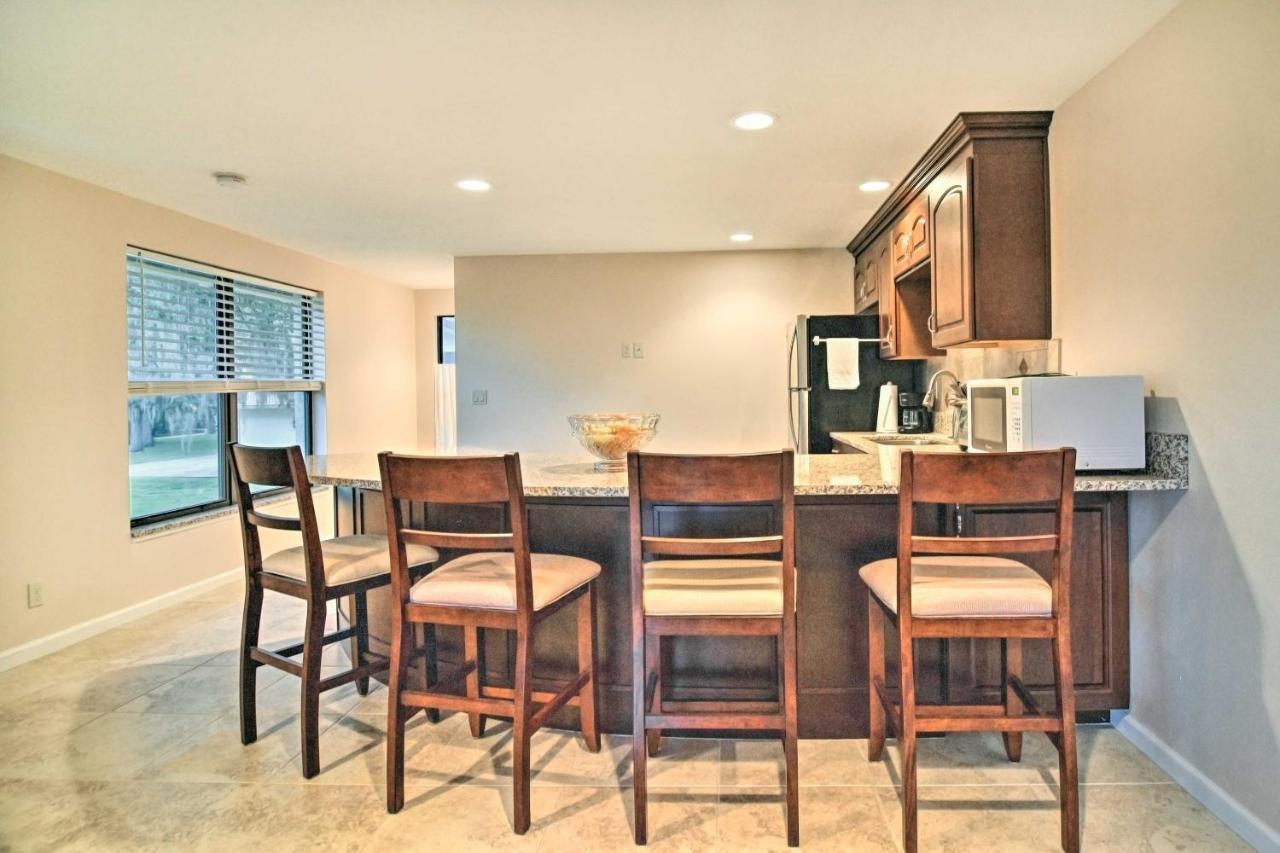 Sleek Largo Studio With Pond Less Than 7 Mi To Beach! Exterior photo