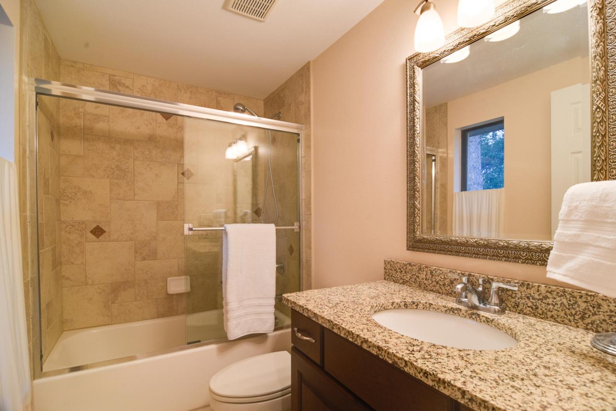 Sleek Largo Studio With Pond Less Than 7 Mi To Beach! Exterior photo